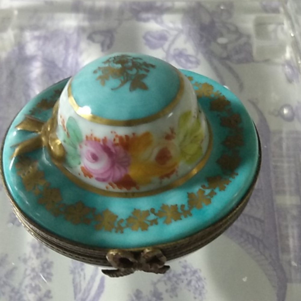 Beautiful Limoges Box - Picture 4 of 11